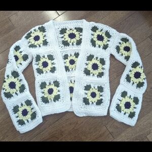 Handmade Sunflower Crochet Cardigan - White and Green